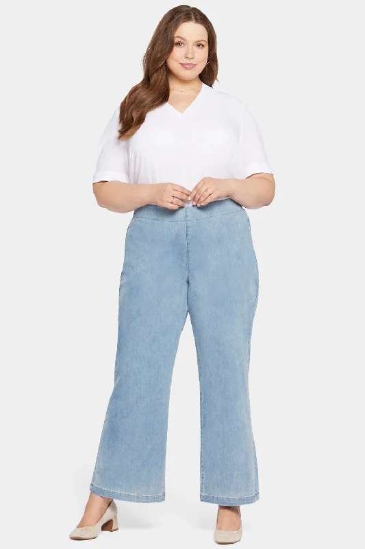 Pull-On Teresa Wide Leg Jeans In Plus Size - Crystalline